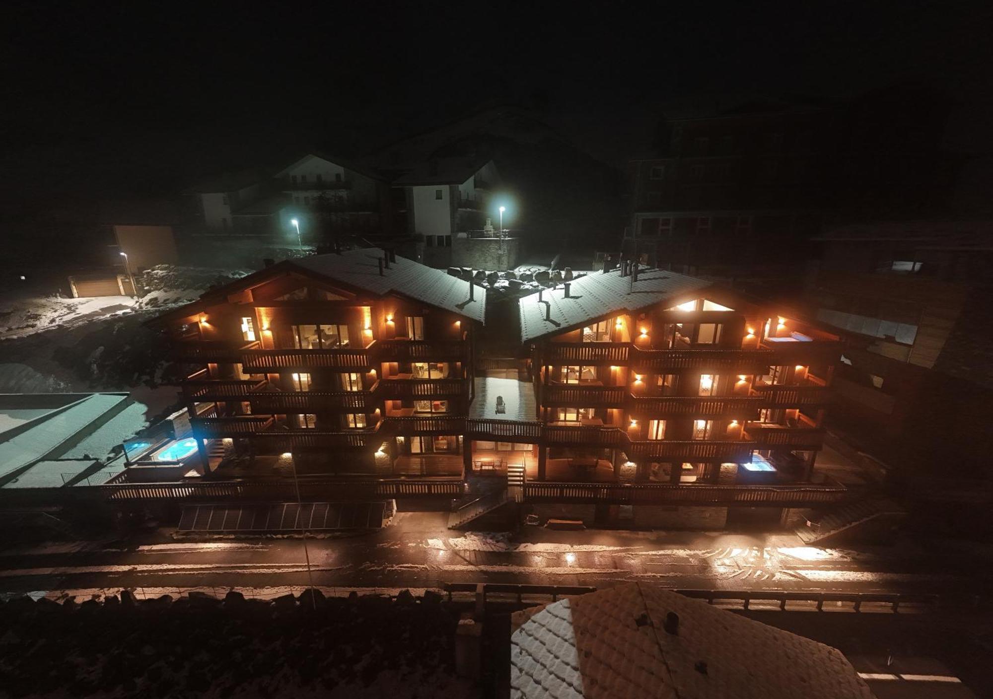 La Cresta Chalet Breuil-Cervinia Exteriör bild